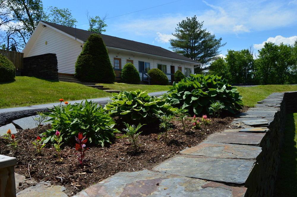 New World Inn Barre Exterior photo