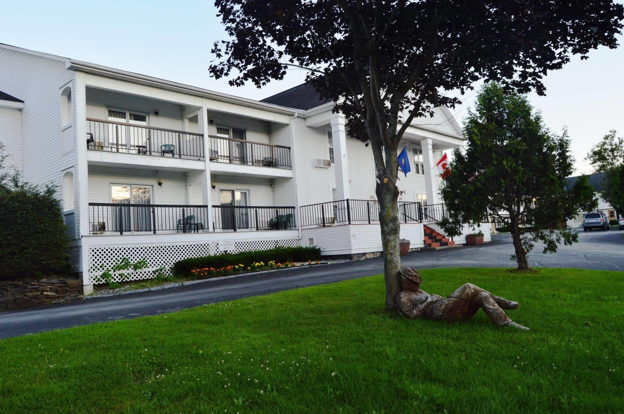 New World Inn Barre Exterior photo